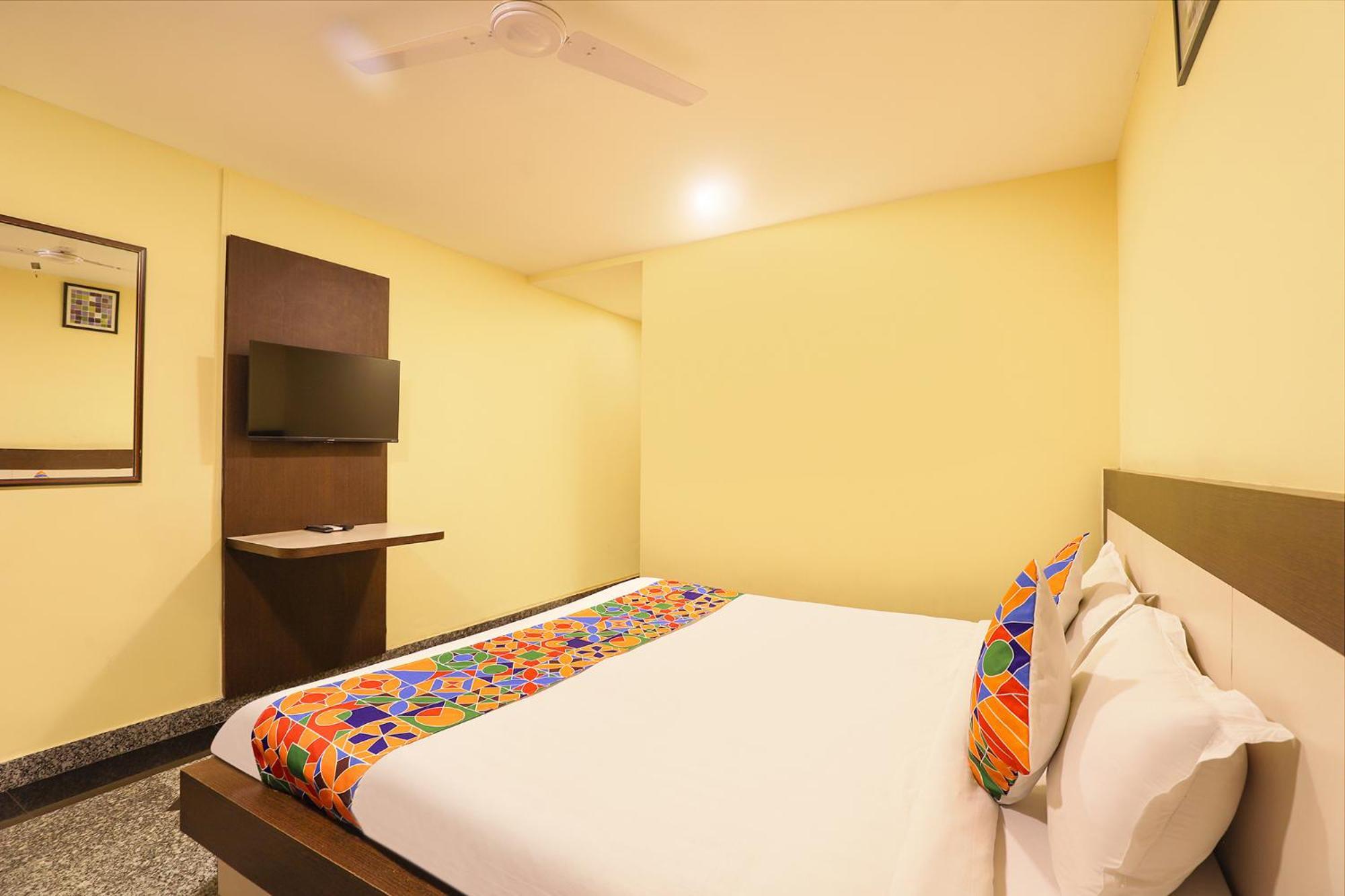 Fabhotel Chamiers Park - Nandanam Chennai Exteriör bild